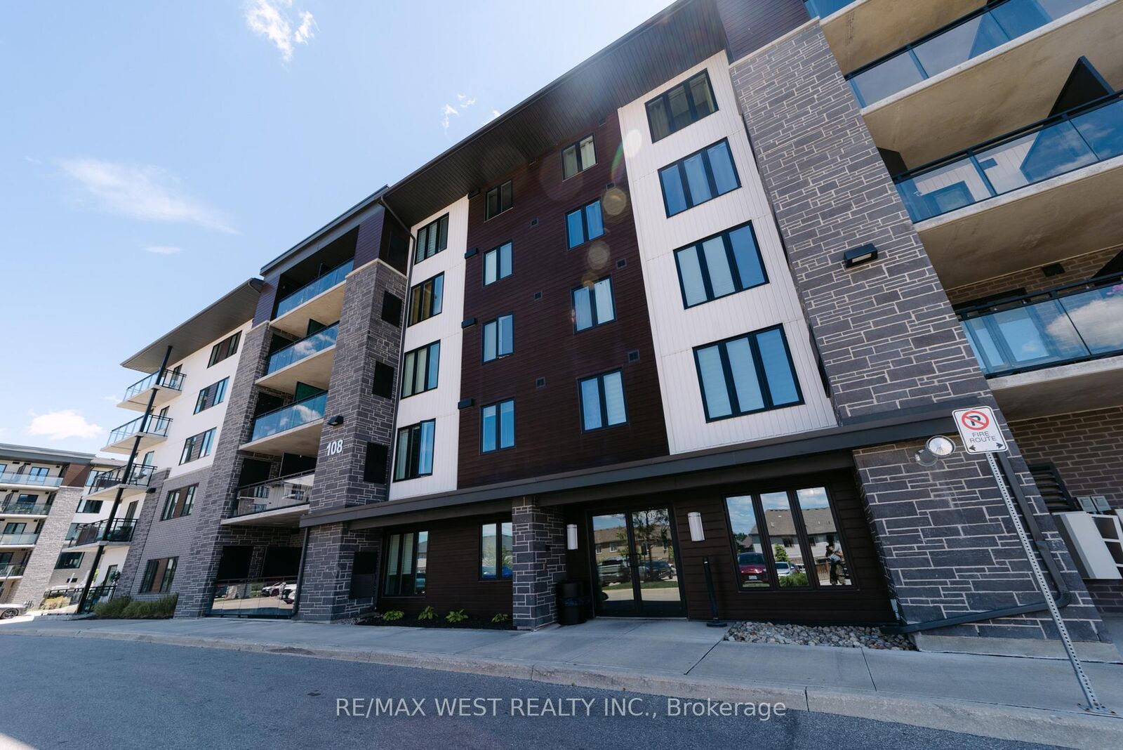 Property Photo: 108 Summit Ridge Drive ON N1E 0P8