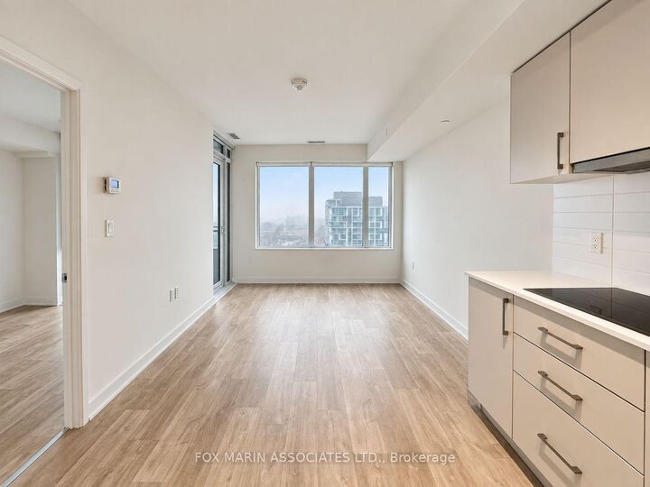 Property Photo: 27 Bathurst Street 1108W ON M5V 2P1