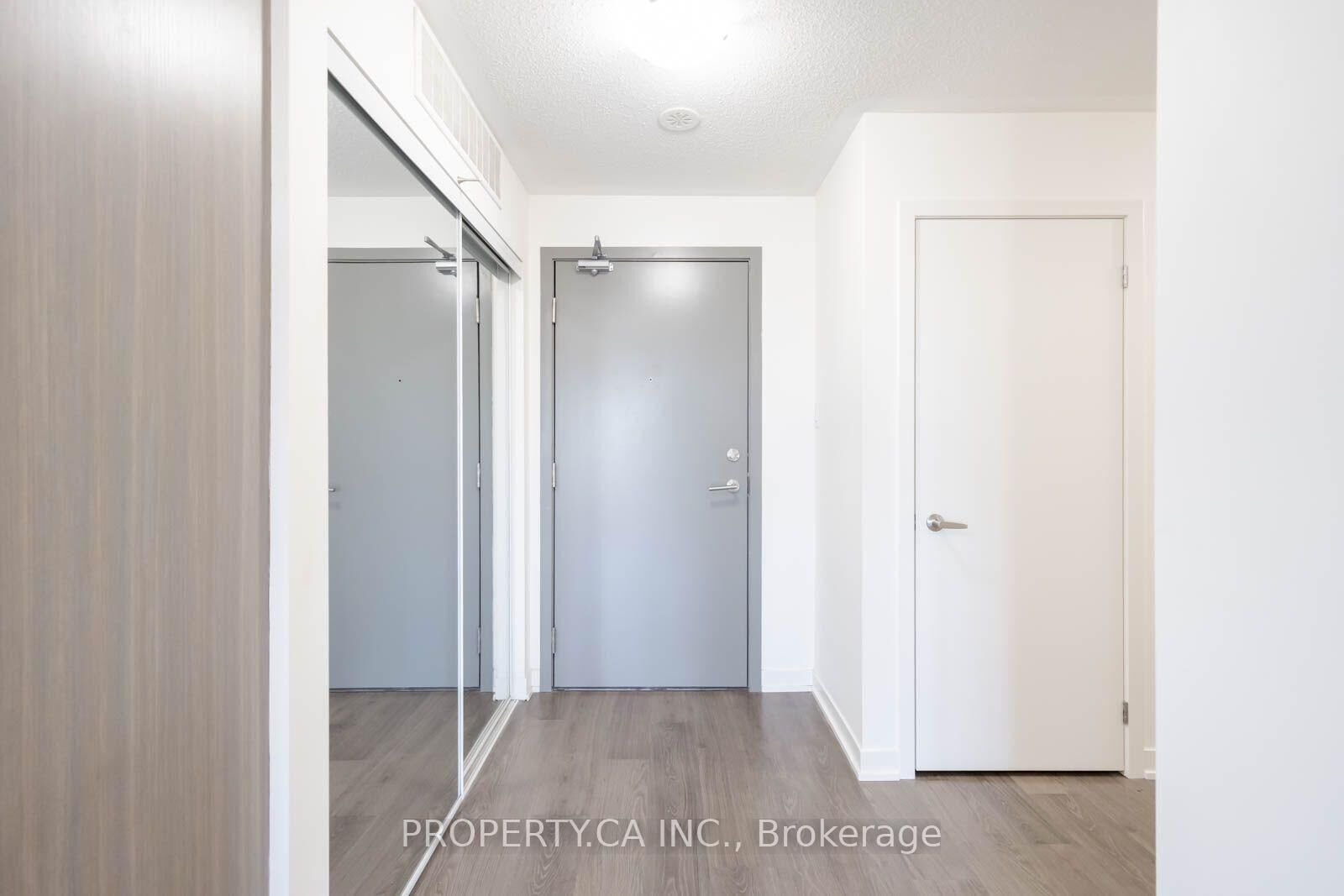 Property Photo:  20 Orchid Place Drive 412  ON M1B 0E1 