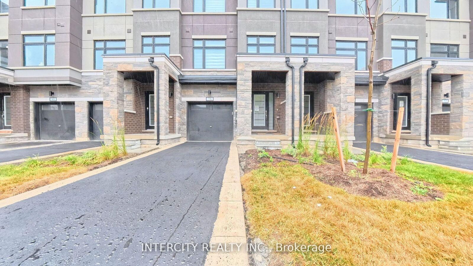 Property Photo: 76 Fieldridge Crescent ON L6R 4G6