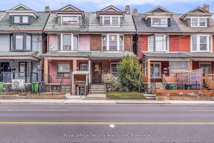 Property Photo:  667 Ossington Avenue  ON M6G 3T6 