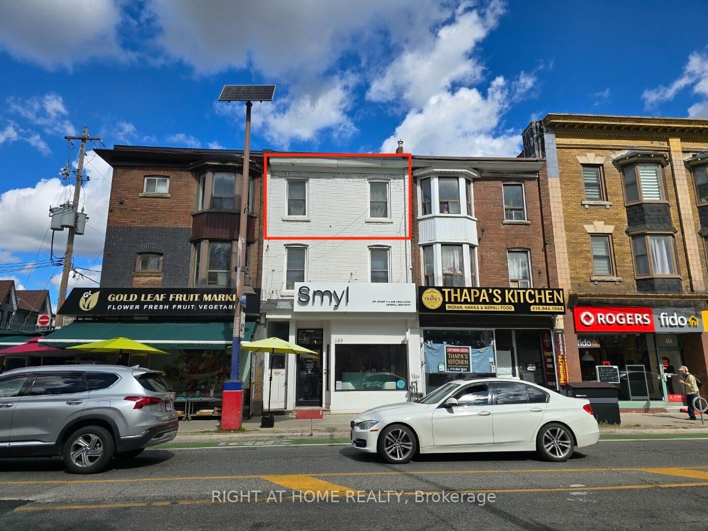 Property Photo:  608 Bloor Street W 3rd Floor  ON M6G 1K4 