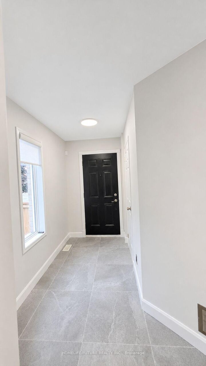 Property Photo:  98 Guildwood Drive  ON L1C 5C8 