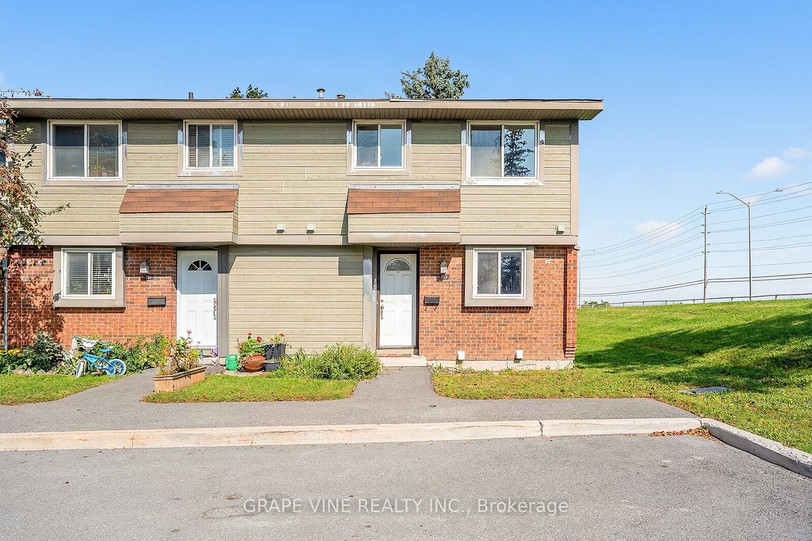 Property Photo:  183 Pickford Drive  ON K2L 2C5 