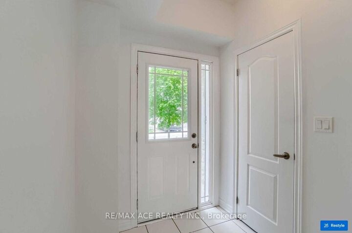 Property Photo: 11 Waterstone Way ON L1N 0M3