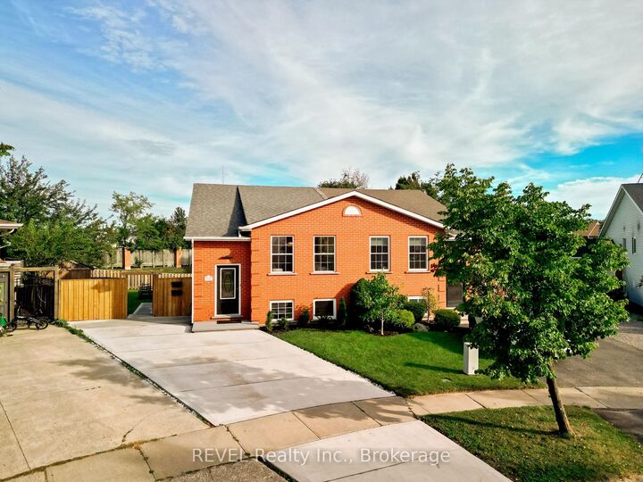 Property Photo:  4966 Windgate Drive  ON L2H 2Z7 