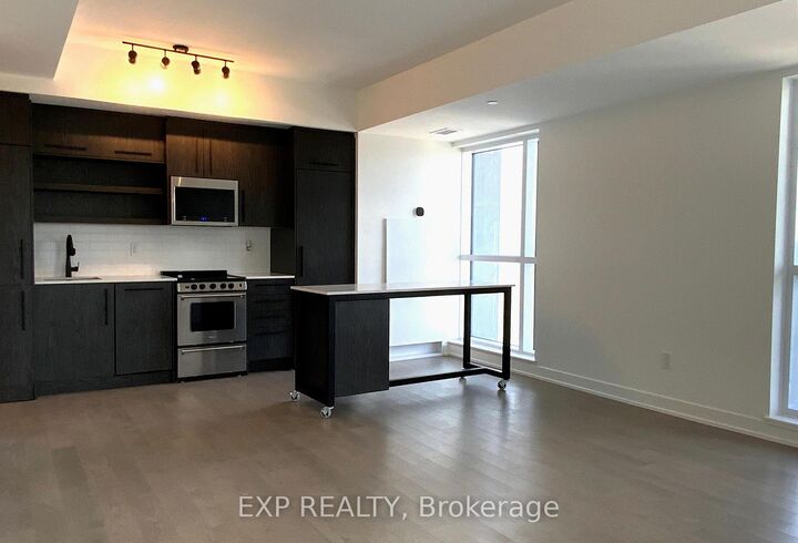 Property Photo:  560 Rideau Street 1207  ON K1N 5Z8 