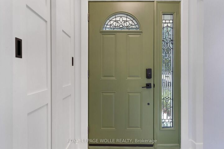 Property Photo:  477 Kingscourt Drive B  ON N2K 2X9 