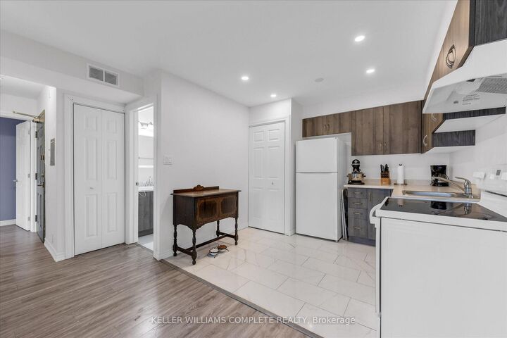 Property Photo:  28 Victoria Avenue N 311  ON L8L 5E1 