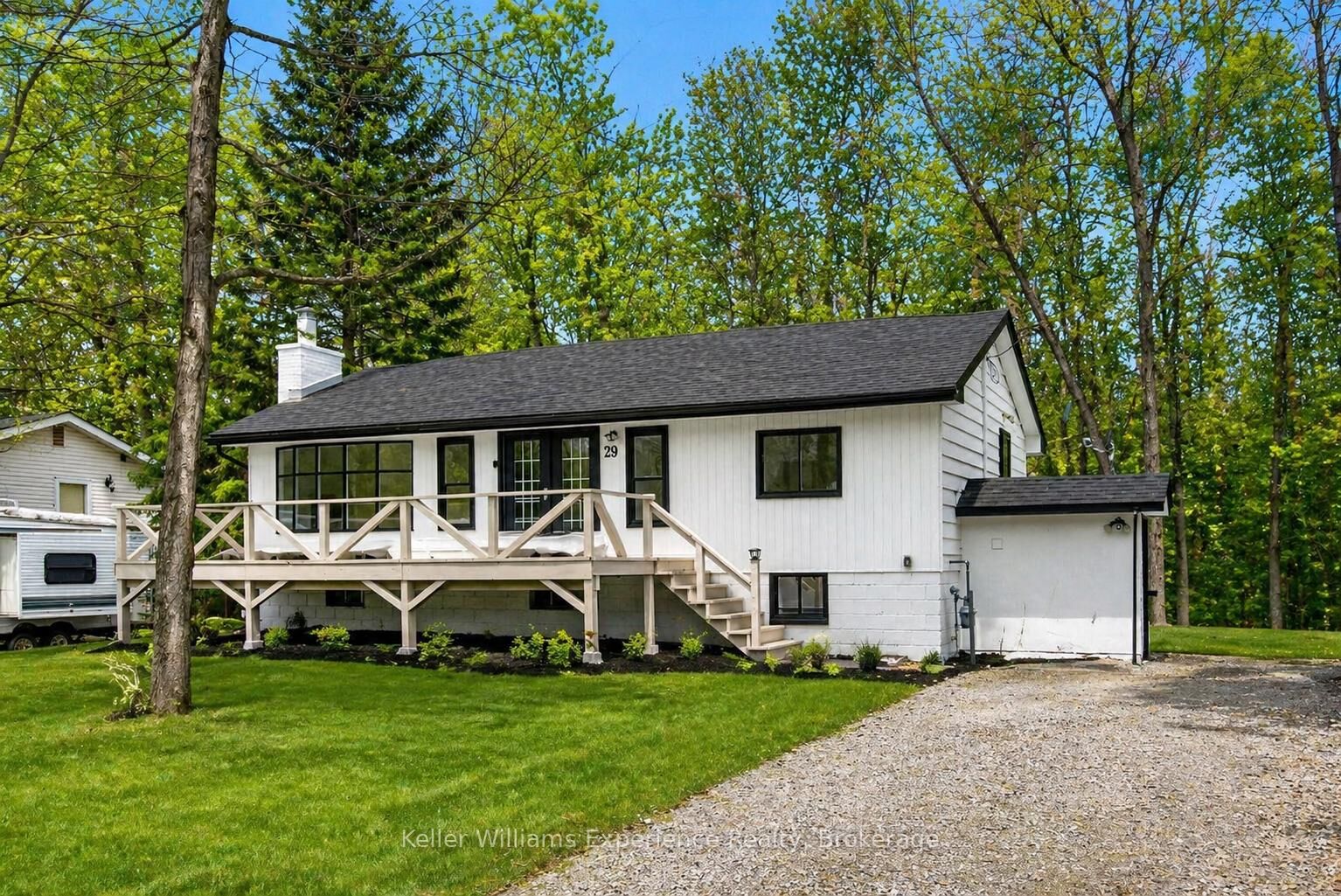 Property Photo:  29 Nida Drive  ON L9M 0B3 