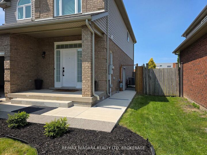 Property Photo:  8383 Heikoop Crescent Lower Level  ON L2H 3J7 