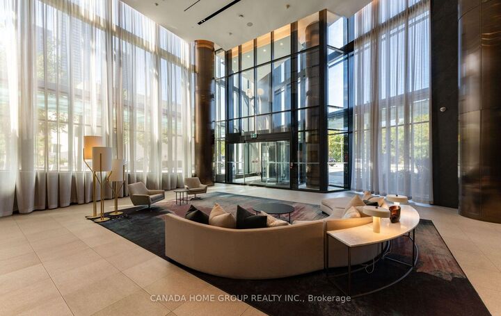 Property Photo: 575 Bloor Street E 3405 ON M4W 0B2