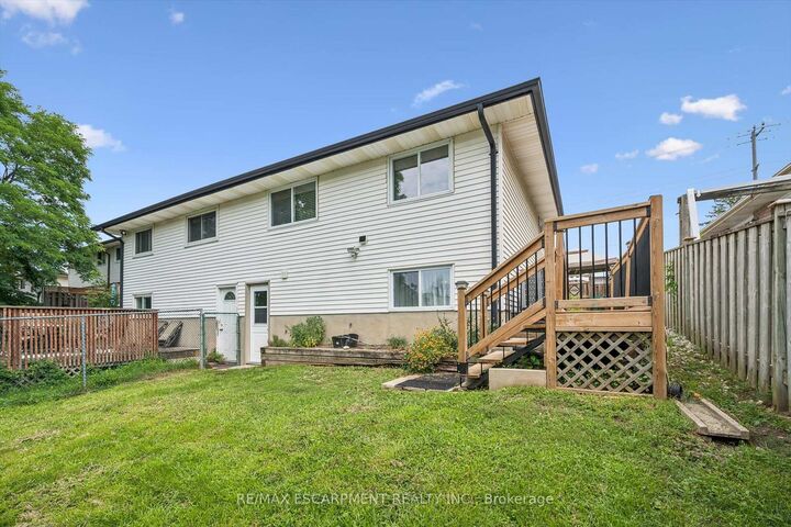 Property Photo:  847 Doon Village Road  ON N2P 1A1 