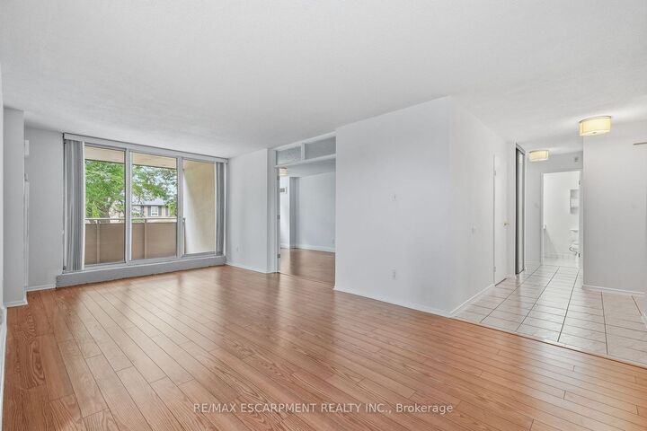 Property Photo:  1415 Ghent Avenue 203  ON L7S 1X4 