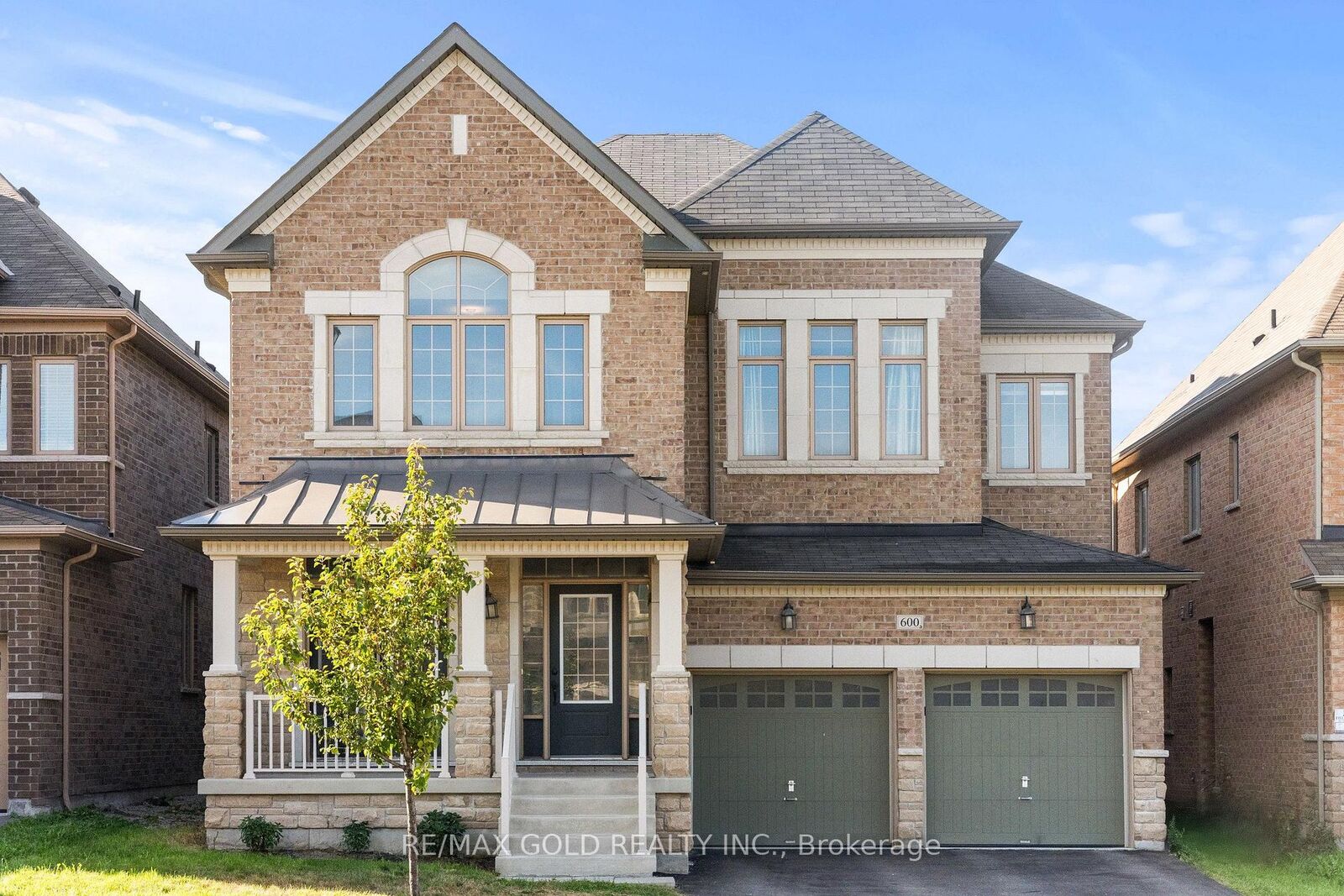 Property Photo: 600 Mactier Drive ON L4H 4T9