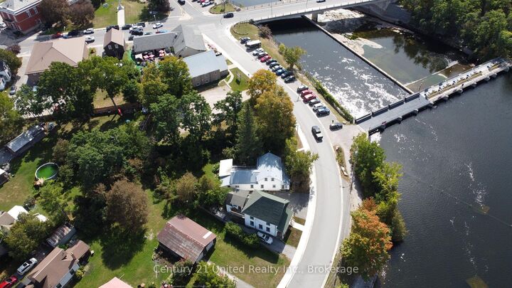 Property Photo:  136 Water Street  ON K0L 2H0 