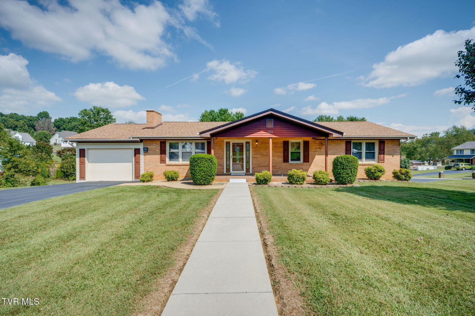 Property Photo: 139 Collingwood Drive TN 37620