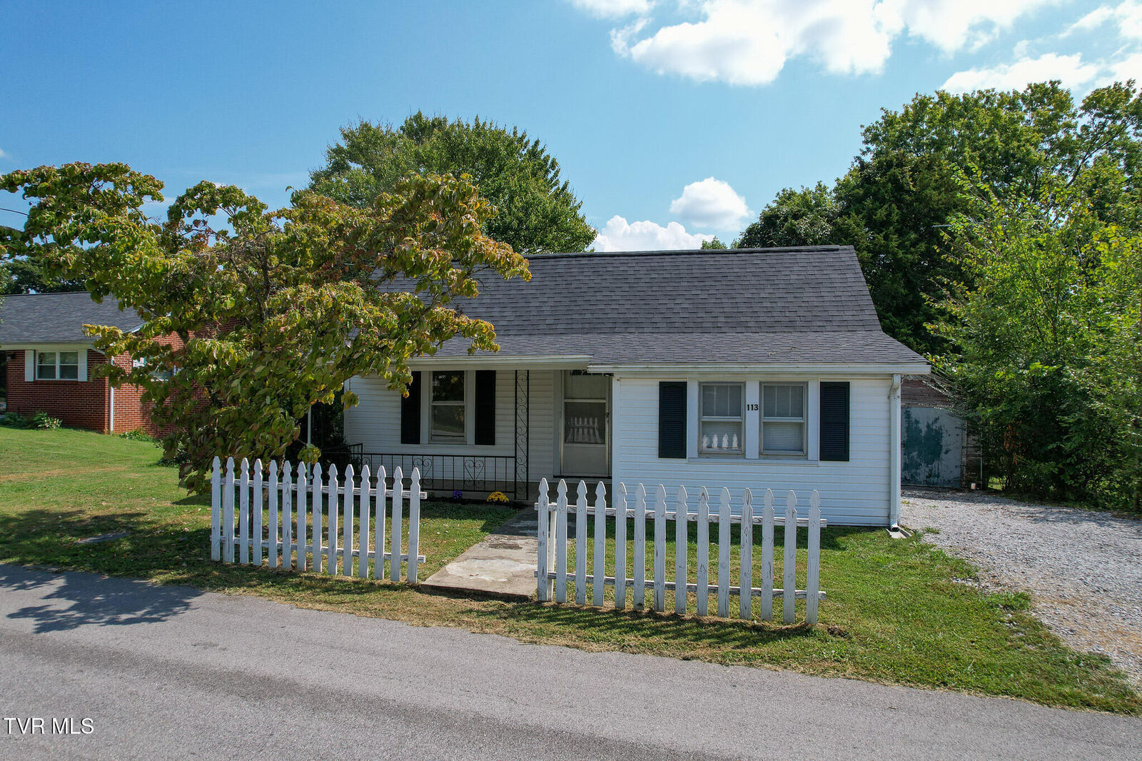 Property Photo:  113 West Barton Ridge Road  TN 37743 