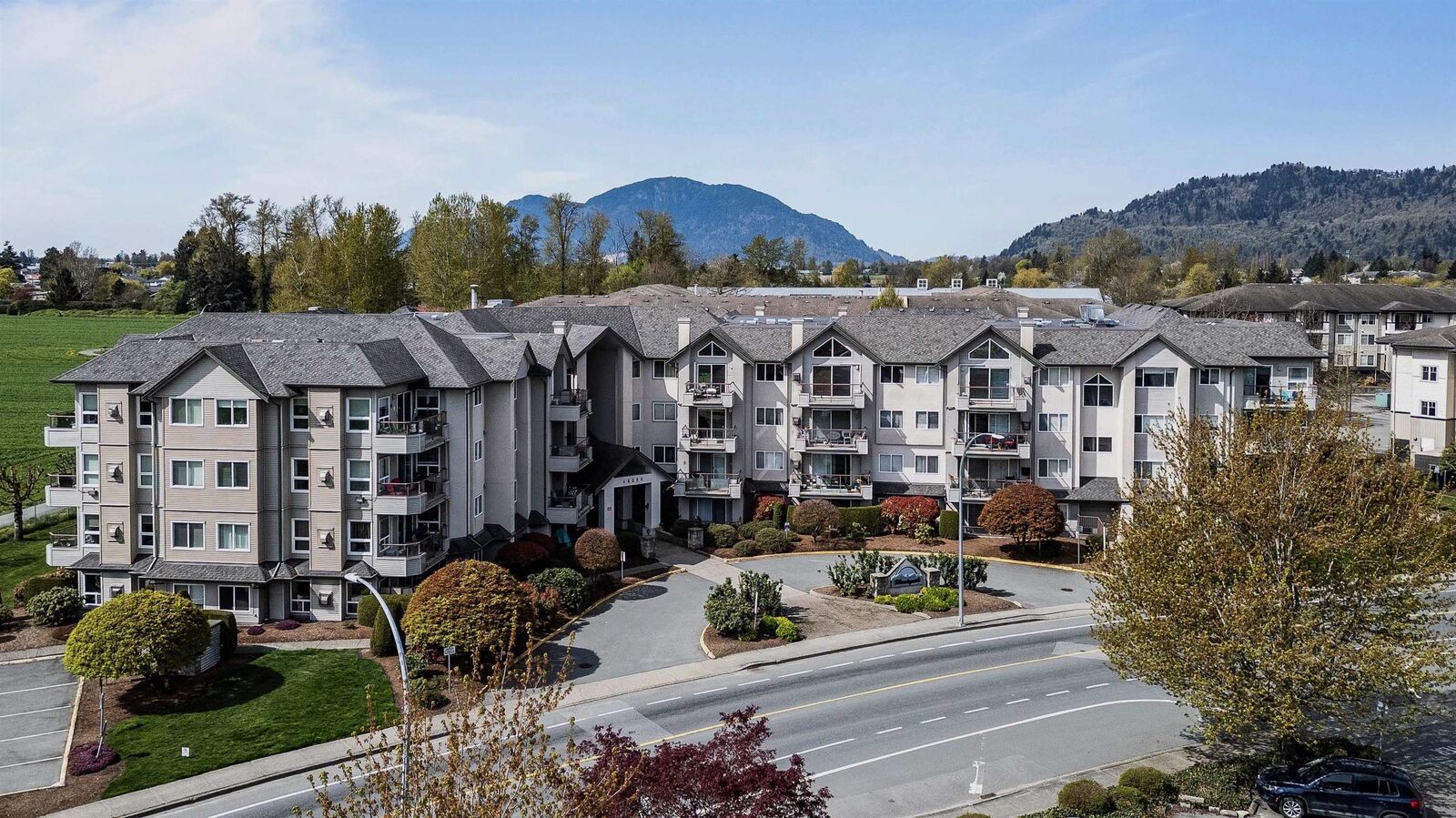 Property Photo:  45520 Knight Road 304  BC V2R 3Z2 