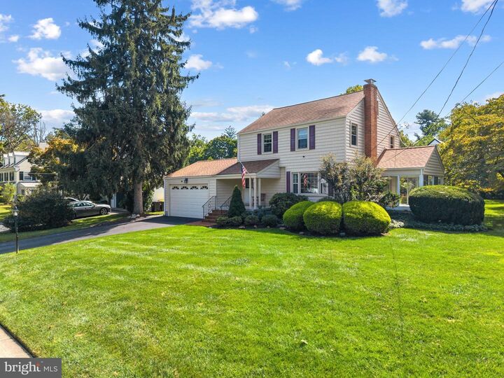 Property Photo: 913 Greenway Avenue PA 19067