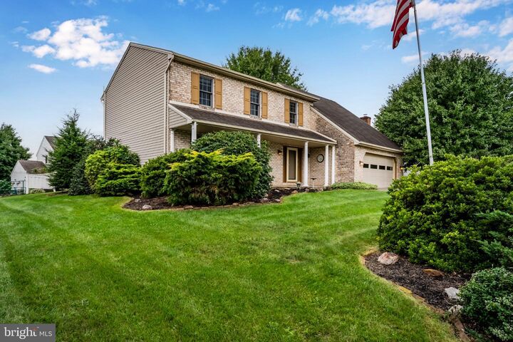 Property Photo:  6207 Locust Lane  PA 17050 
