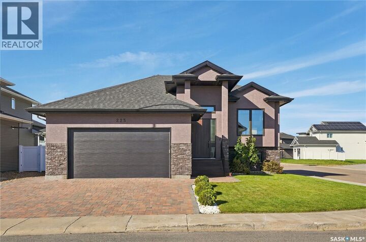 Property Photo:  225 Cowan Crescent  SK S0K 2T1 
