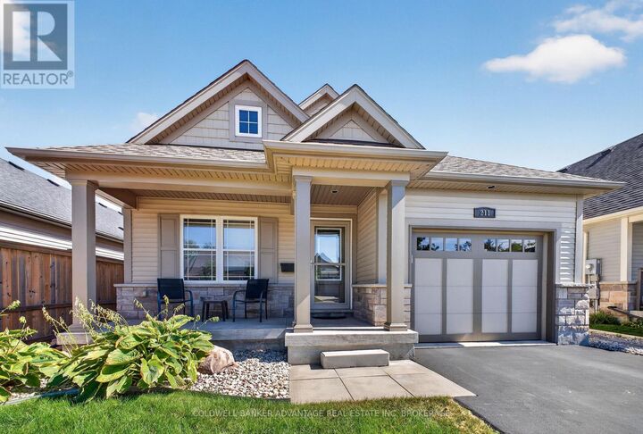 Property Photo:  211 Classic Avenue  ON L3B 0A3 