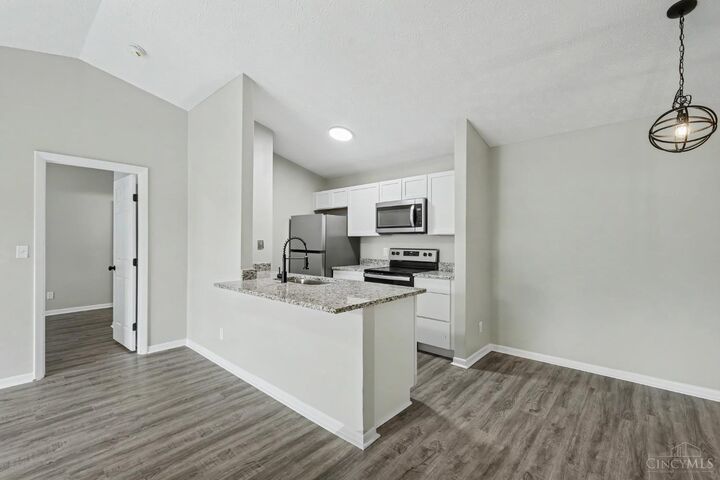 Property Photo: 5985 Meadow Creek Drive OH 45150