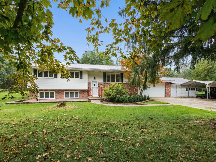 Property Photo: 633 Willey Road OH 43015