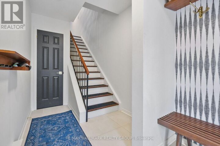 Property Photo:  20 Charlevoix Street 34  ON K1L 8K5 
