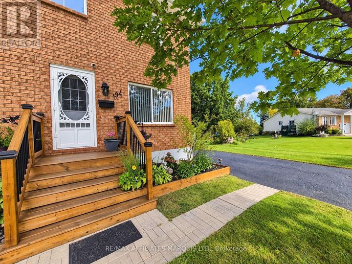 Property Photo:  194 Elsie Avenue  ON K6J 3L9 
