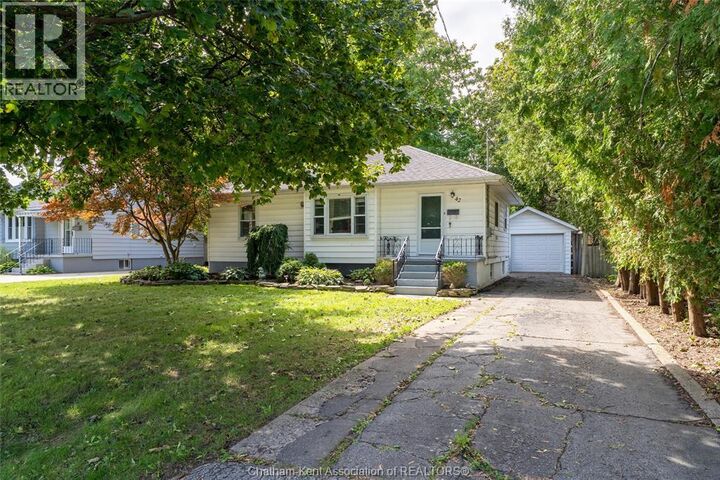 Property Photo:  42 Canterbury Street  ON N7L 3S5 