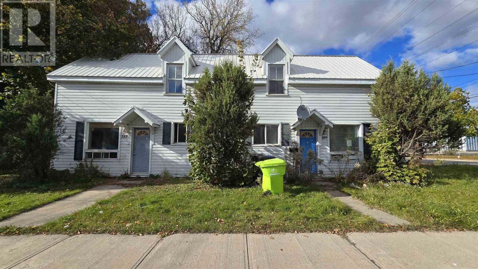 Property Photo:  187-189 Tancred St  ON P6A 2W5 