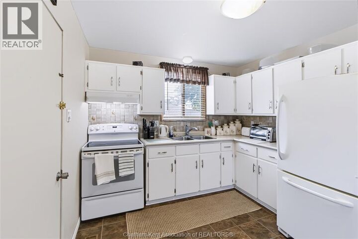 Property Photo:  80 Baxter Street  ON N8A 4Y5 