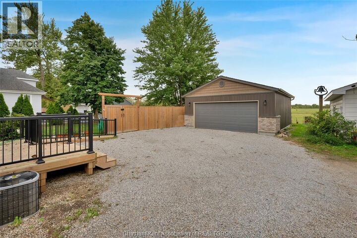 Property Photo:  22644 Merlin Road  ON N0P 1W0 