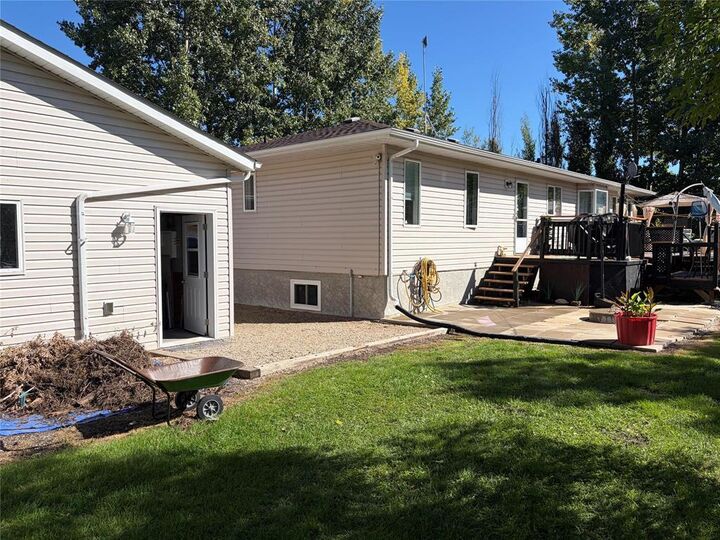 Photo de la propriété: 106 Campbell Avenue West MB R7N 0A1