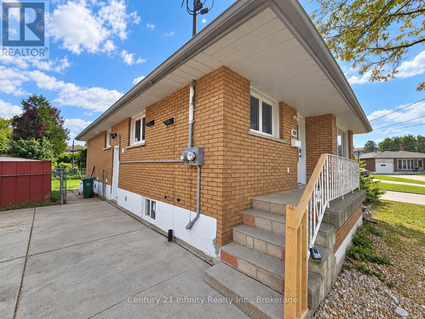 Property Photo: 109 Purdy Crescent 2 ON L9A 3B5