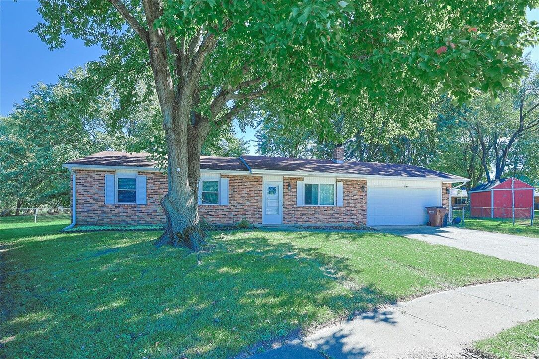 Property Photo:  413 Laura Circle  OH 45320 