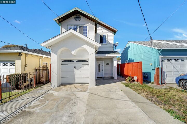 Property Photo: 3033 Rheem Ave CA 94804