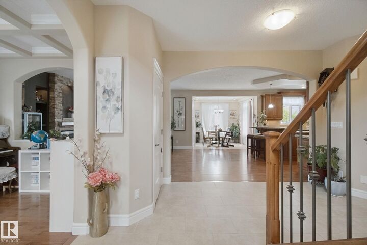 Property Photo:  6415 Sandin Crescent NW  AB T6R 0E9 