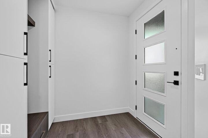 Property Photo:  86 Wynn Road  AB T8L 3X9 