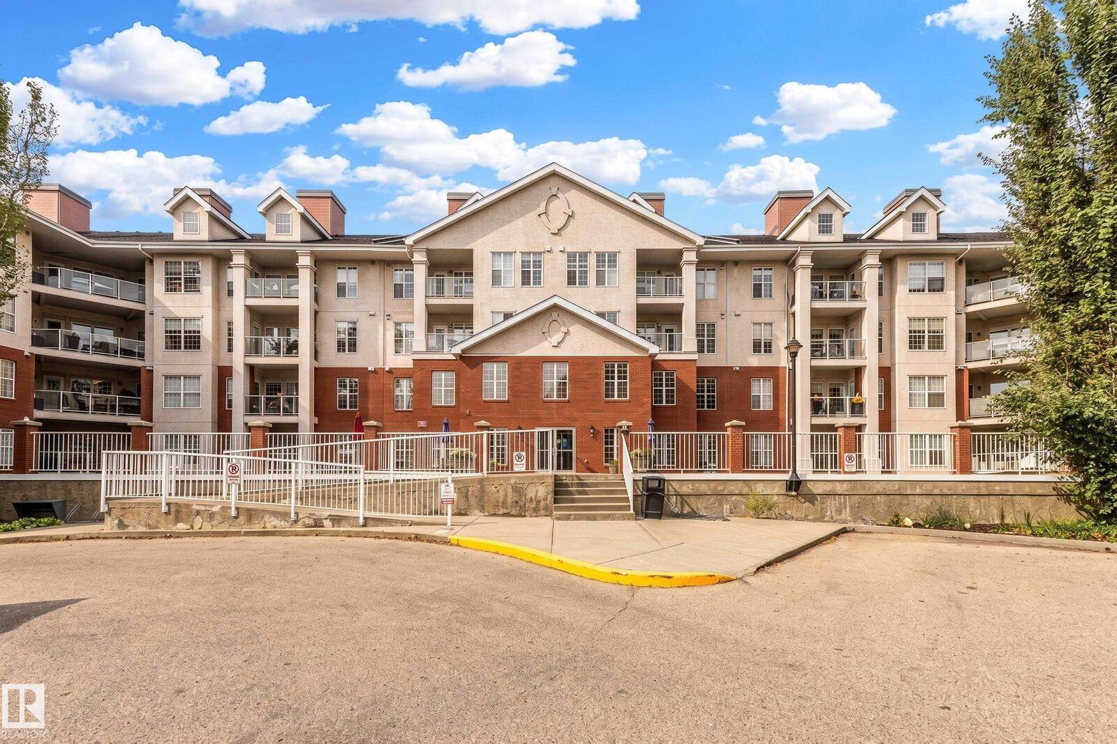 Property Photo: 45 Inglewood Drive 230 AB T8N 0B6