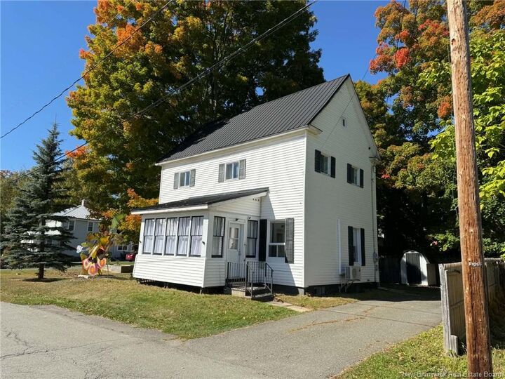 Property Photo:  106 College Street  NB E7M 1K6 