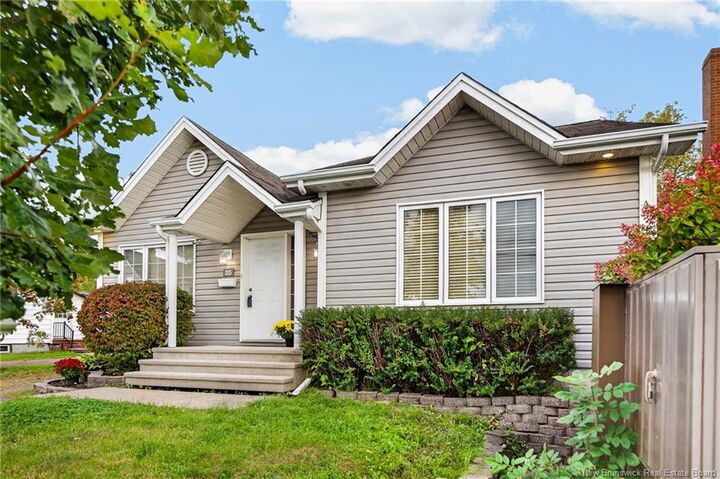 Property Photo:  35 Kirkwood Drive  NB E1A 4G8 