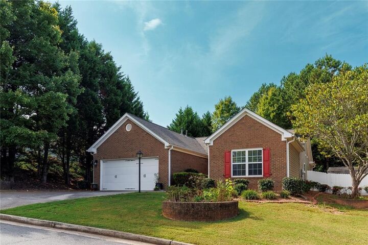 Property Photo:  5003 Centennial Commons Drive NW  GA 30102 