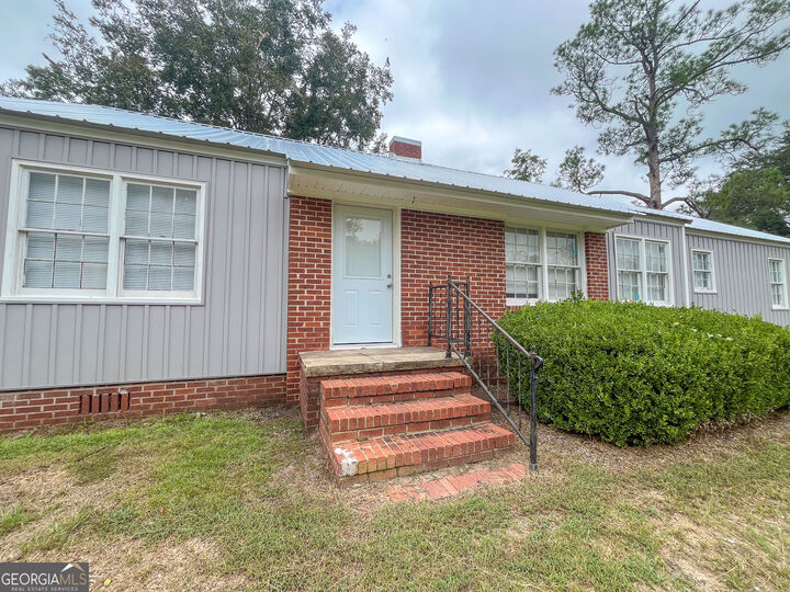 Property Photo: 2833 Idylwild Drive GA 31096