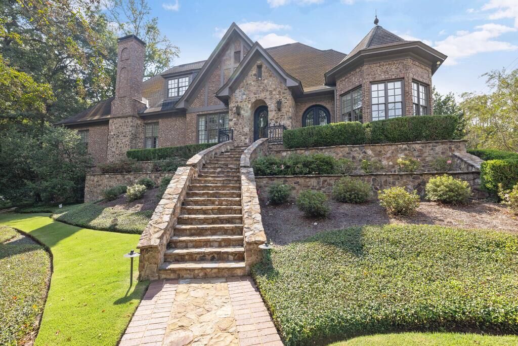 Property Photo:  2000 Poplar Drive  GA 31906 