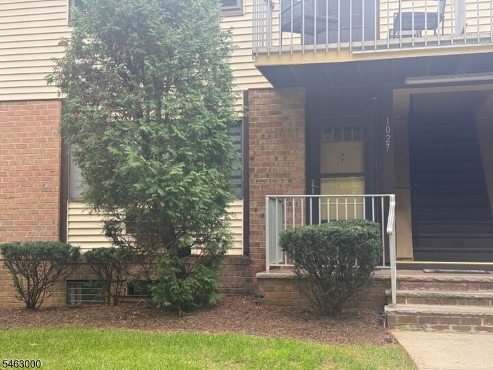 Property Photo: 1027 Cricket Ln 1027 NJ 07095