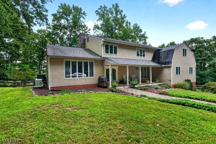 Property Photo:  5 Beechwood Rd  NJ 07832 