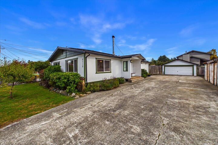 Property Photo: 4519 Excelsior Road CA 95503